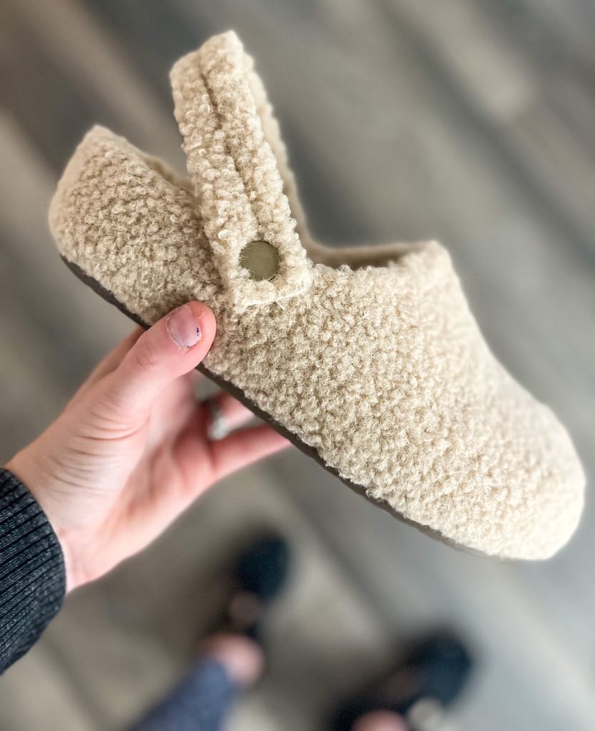 RTS: The Fenix Fuzzy Slides with Heel Strap