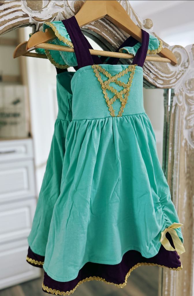 RTS: CHARACTER TWIRL DRESSES