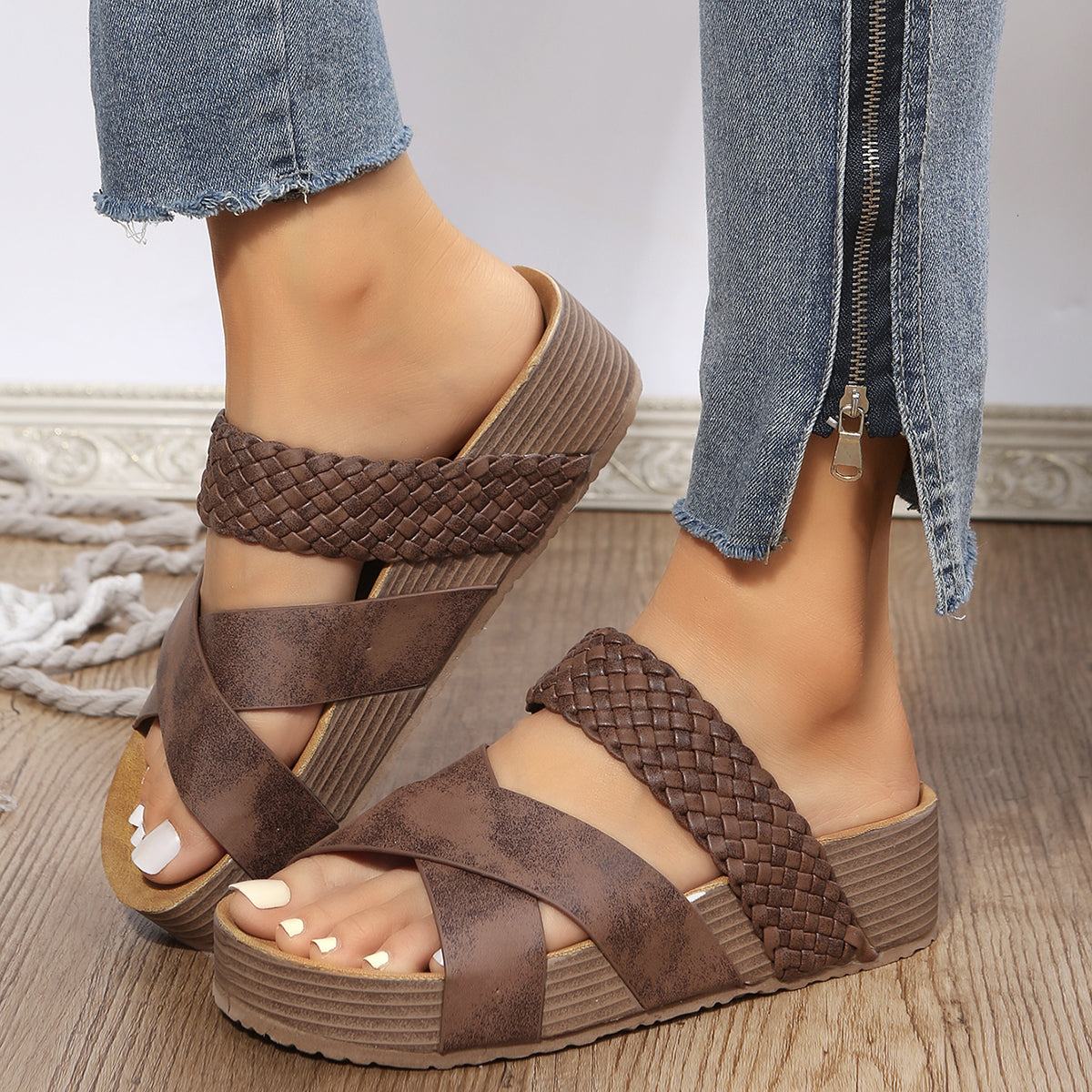 RTS: The Cross Over Slip on Sandal