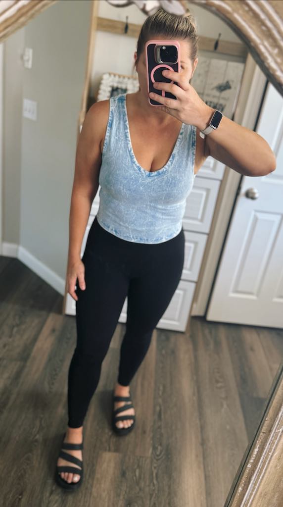 rts: Zeana WASHED COTTON V-NECK SLEEVELESS TOP